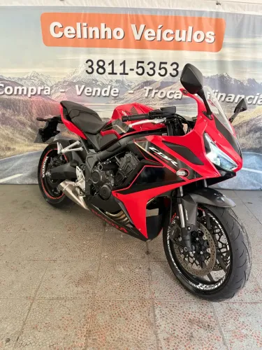 CBR 650R. - Financio em até 48x e parcelo em 21x no cartão