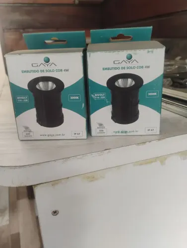 Luminárias de solo e jardim