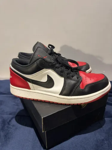 Air jordan 1 low bred toe - tamanho 42