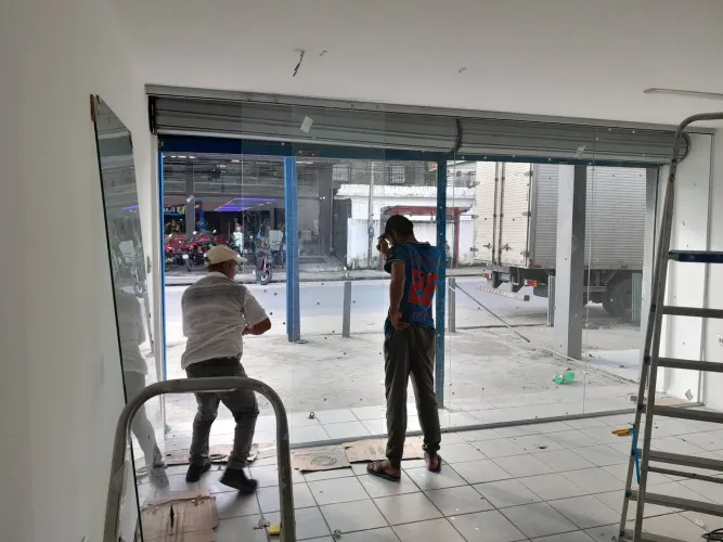 Portas e janelas de vidro 