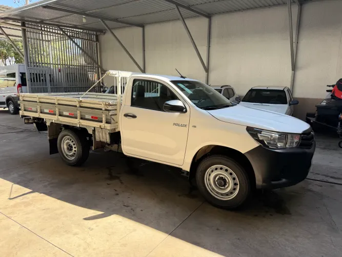 Toyota Hilux Chassi 4X4 2.8 TDI Diesel Mec. 2025