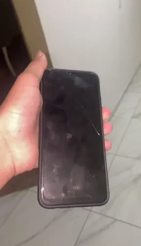 Celular todo conservado