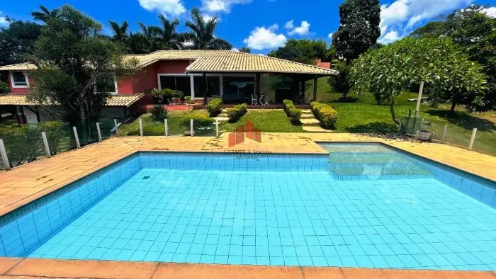 CASA A VENDA NO CONDOMINIO NOSSA FAZENDA EM ESMERALDAS