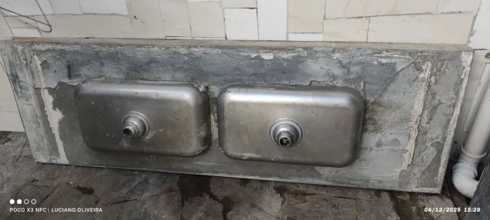 Pia duas cubas inox