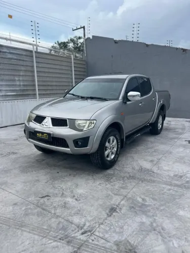 Mitsubishi L200 Triton HPE 3.2 CD TB Int.diesel AUT 2012
