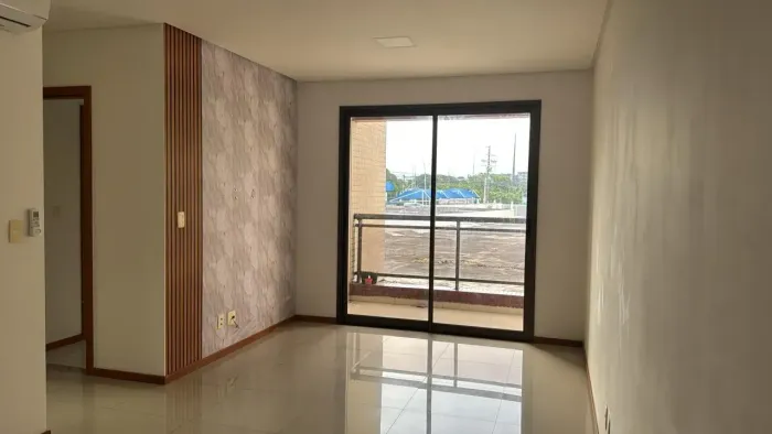 Condomínio Thiago de Mello/ 02 Qts/ Suiter/ 01 Andar/ 70m²/