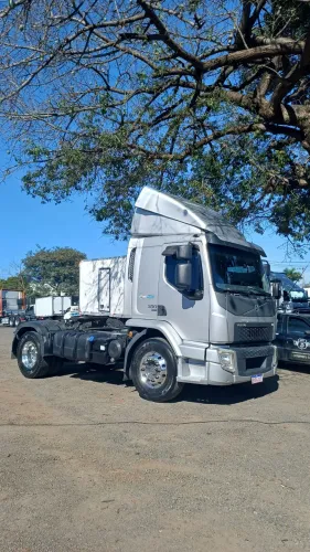 VENDE-SE IMPECÁVEL