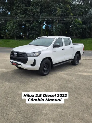 Toyota Hilux CD 4X4 2.8 Diesel Mec. 2022