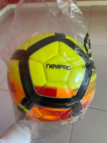Bola de futebol newPro
