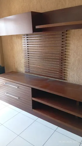 Rack TV madeira maciça
