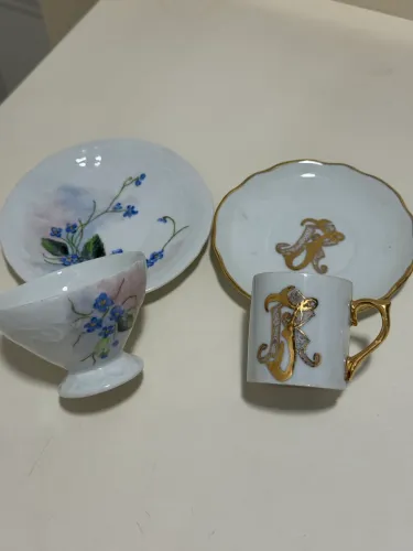 2 XÍCARAS CAFÉ VINTAGE PINTADAS À MÃO-PORCELANA SCHMIDT 