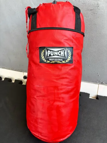 ? Saco de Pancada Profissional Punch - Boxe, Muay Thai, Kickboxing e MMA