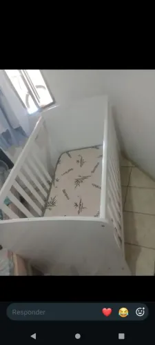 Berço americano semi novo, preço a negociar.