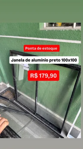 Janela de Alumínio Com Vidros - Ponta de Estoque