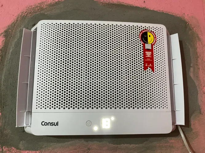 Vendo ar condicionado 10mil BTU 110 de controle Zerado