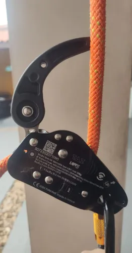 Descensor Taz Lov3 - Equipamento De Acesso Por Corda / Trabalho Em Altura