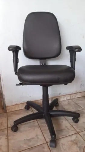 Cadeira tipo diretor 