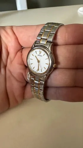Relógio Seiko feminino