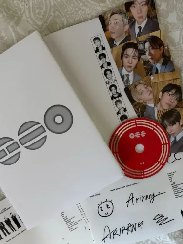 Álbum oficial BTS Arrirang 