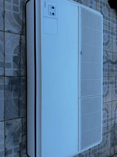 Ar condicionado piso teto hitachi