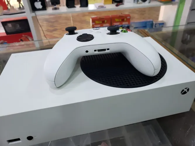 Xbox one serie S impecável