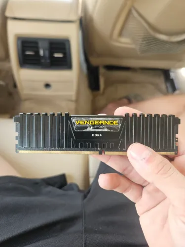 Pente memória ram 8gb ddr4 cortar vengeance lpx