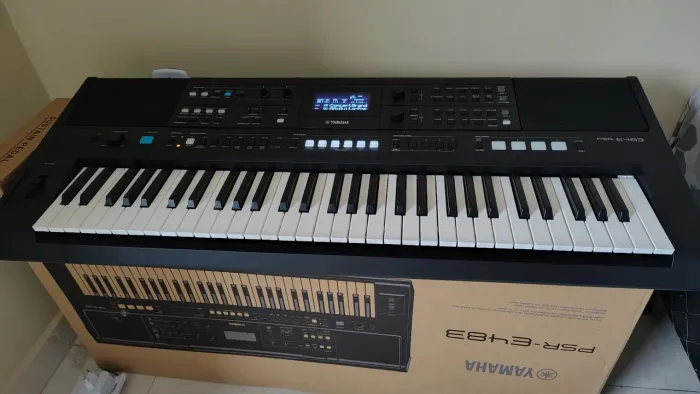 Teclado Yamaha E 483 novo com garantia