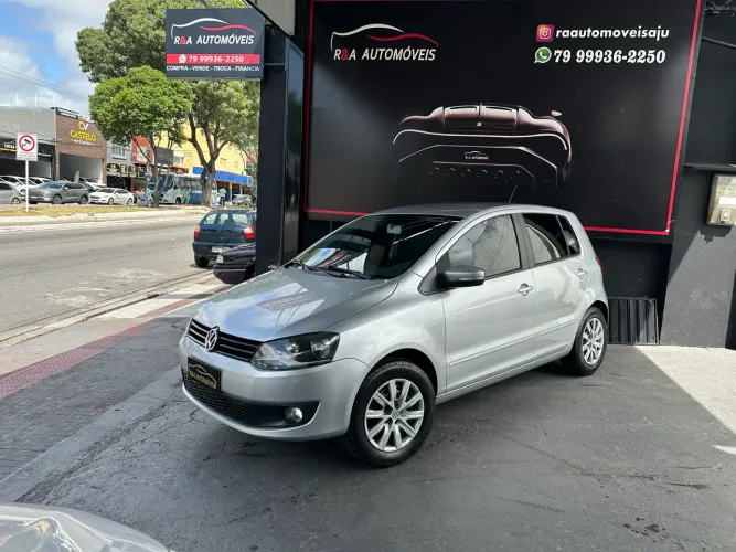 Volkswagen Fox 1.0 MI Total Flex 8V 5P 2014
