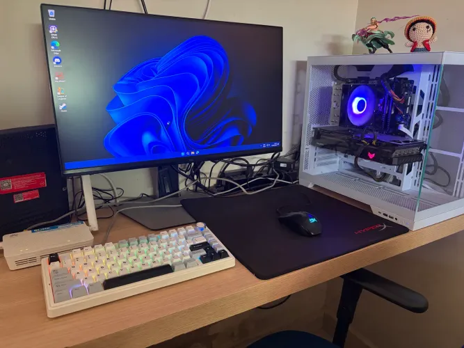 PC GAMER - R7 5700X + RX 6700 XT + 32GB RAM