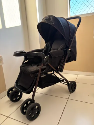 Carrinho COSCO KIDS, preto bronze. 