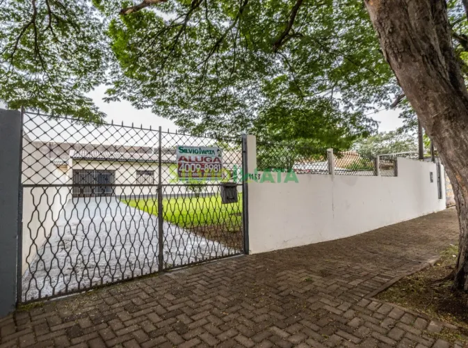 EXCELENTE CASA RESIDENCIAL E COMERCIAL COM 02 QUARTOS PARA ALUGAR NO BAIRRO VILA NOVA.