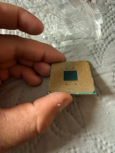 Processador AMD RYZEN 3 3200G c/ Cooler RGB