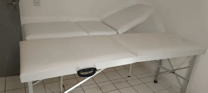 Vendo duas macas para quem trabalha na área da beleza
