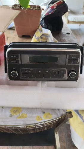 Rádio original Nissan
