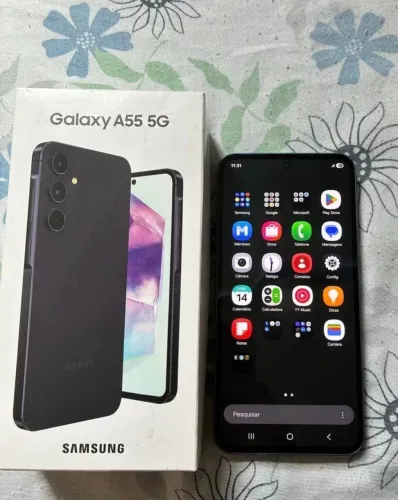 vendo um a55 5g 256gb de memória e 8 gb de ram