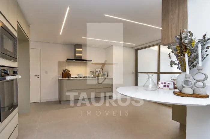 Apartamento para comprar com 3 suites, 2 vagas, 168m², no Jardim Paulista, São Paulo-SP.
