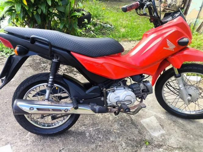 Honda pop 110i selada e quitada.