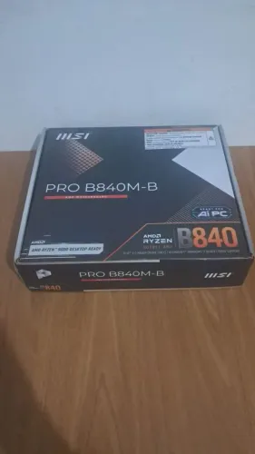 Placa-Mãe MSI PRO B840M-B (AM5 / DDR5) - Nova na Caixa. Nunca usada!!