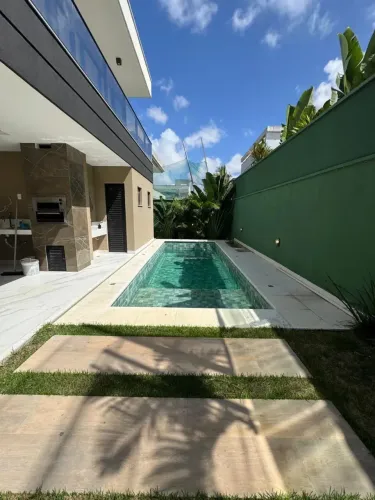Duplex Alto Padrão com 5 Suítes  Nova e Completa na Cidade Alpha