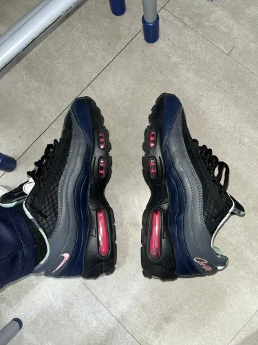 Air Max 95 cortez rosa (TROCO EM TÊNIS TAMANHO 42)