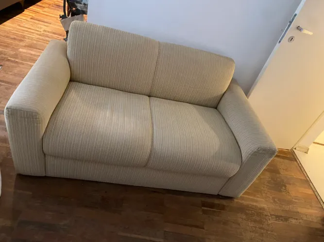 Sofá pequeno 2 lugares
