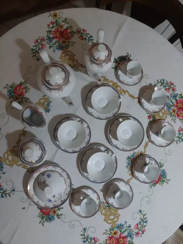 Jogo de Chá/Café PORCELANA REAL São Paulo FLOR ÁSTER 2 Bules + Mantegueira