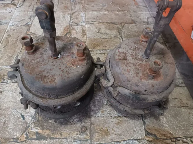 Cuica de freio para caminhão