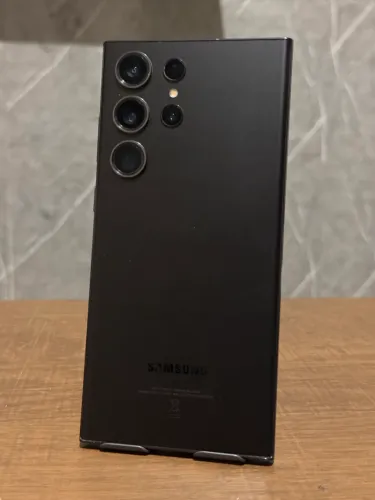 Galaxy S23 Ultra 5G Preto 12 /256GB Seminovo Muito Bom