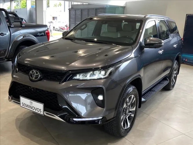 Toyota Hilux SW4 Diamond 2.8 TB 4X4 Die. Aut. 2024