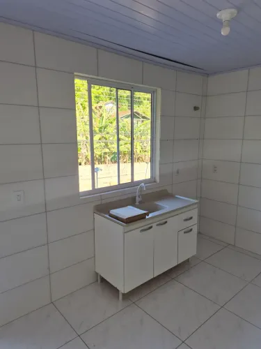 ALUGO AP 2 QUARTOS LAGOA DA CONCEIÇÃO. CONTRATO ANUAL