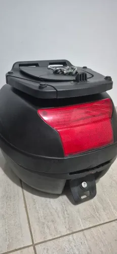 Baú Givi 29 litros com Base