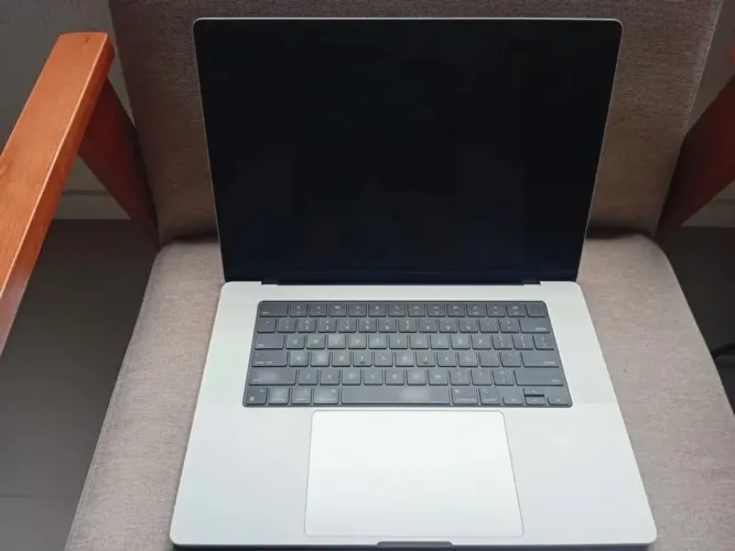 MacBook Pro 16" M1 Pro
