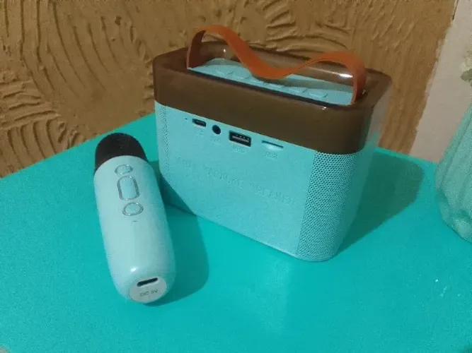 Mini Karaokê Portátil Bluetooth + Microfone Sem Fio (Novo)