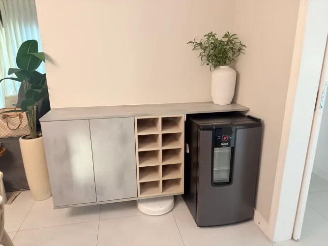 Móvel bar 100% MDF perfeito estado